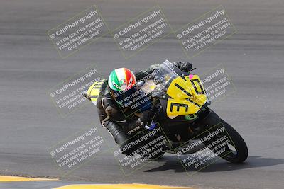 media/Oct-30-2022-CVMA (Sun) [[fb421c3cec]]/Race 6 500 Supersport-350 Supersport/